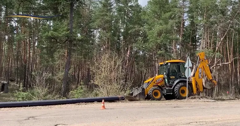 Скриншот з відео Балаклійської МВА Центральний водогін відновлюють у Балаклії на порталі Gromada Group