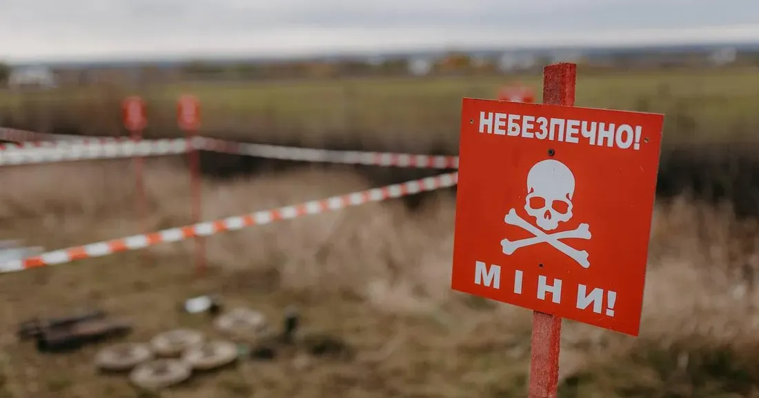 У селах Балаклійщини і сусідніх громад високою залишається мінна небезпека. Черговий випадок підриву сільськогосподарської техніки стався вчора поблизу Андріївки.