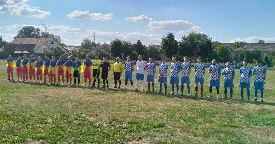 Фото: Донецька селищна територіальна громада (facebook) Донецький СК «Чемпіон» і Балаклійський «Цементник» продовжують участь у Чемпіонаті Харківщини з футболу на порталі Gromada Group