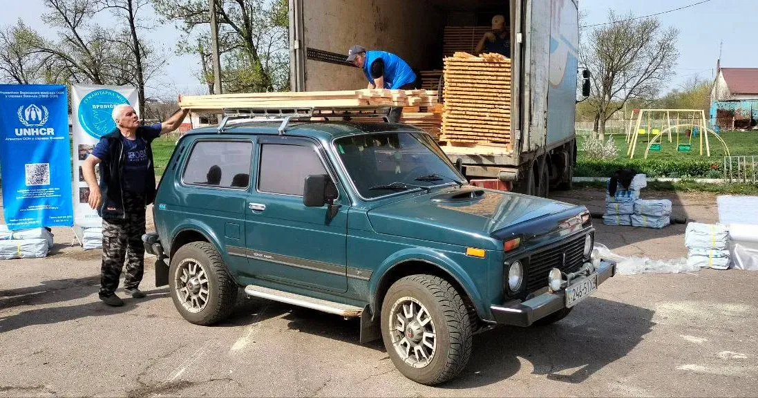 Фото: Гуманітарна місія "Проліска" "Проліска" надала допомогу мешканцям Гусарівки на порталі Gromada Group
