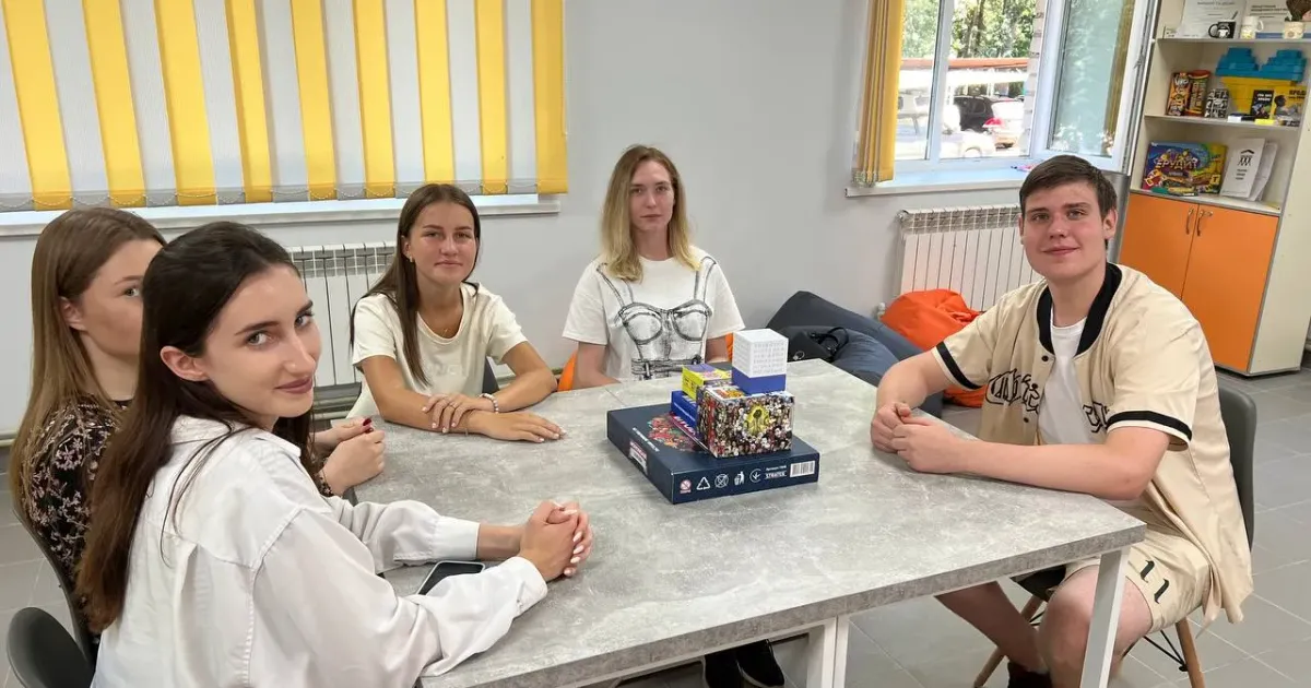 Фото: Донецька селищна територіальна громада (facebook) ХАБ “Freedom” Донецької громади запрошує молодь на порталі Gromada Group